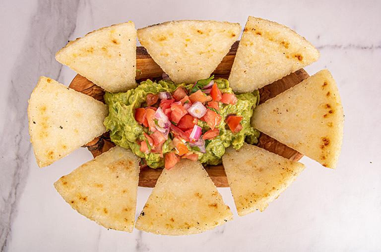 Guacamole & Arepa Frita.