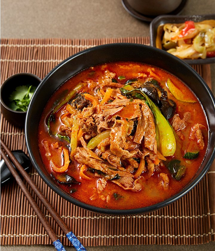 Seafood Jjampong Tang 해물짬뽕탕.
