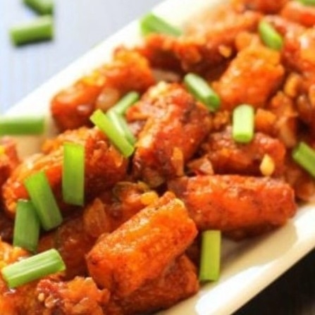 Chili Baby Corn (Half Tray).