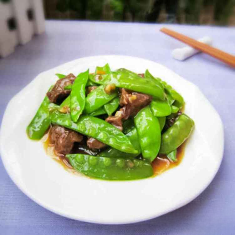BF2. 雪豆冬菇牛/Beef with Snow Pea and Black Mushroom.