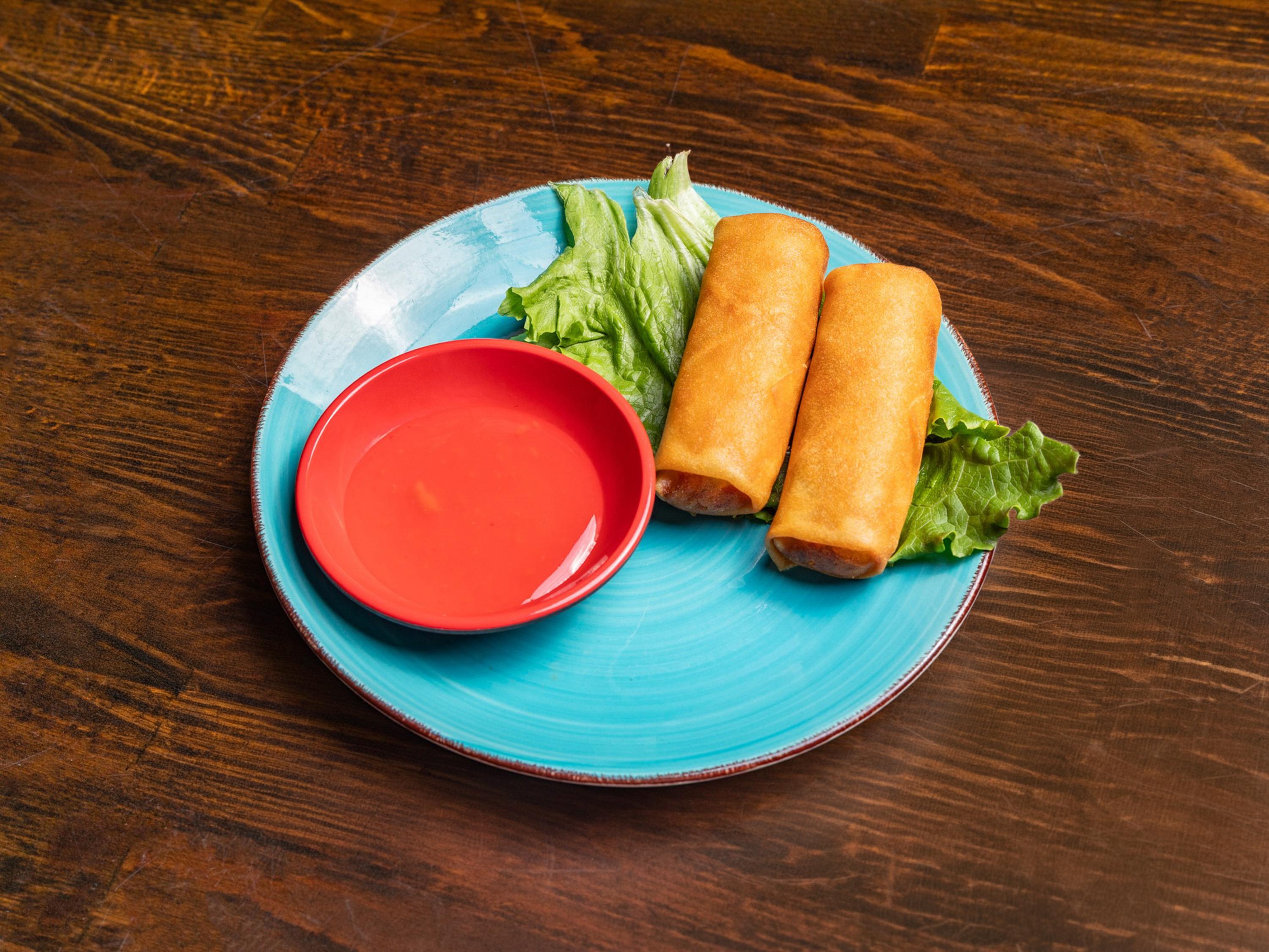 Egg Rolls (2 pcs).