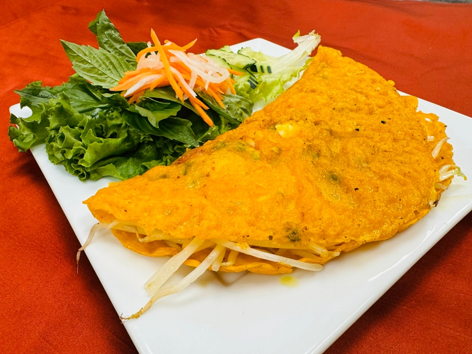 61-Vietnamese Pancake - Banh Xeo.