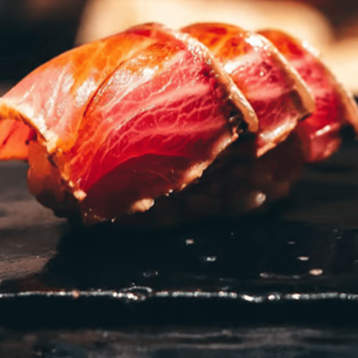 TUNA (Maguro).
