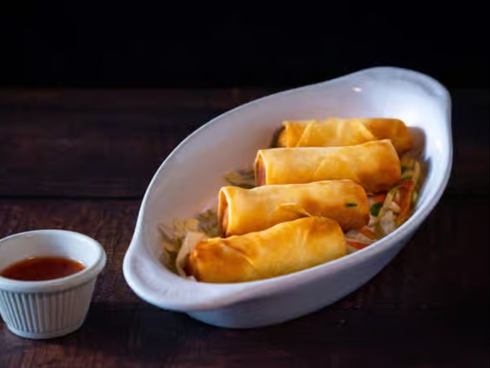VEG SPRING ROLLS.