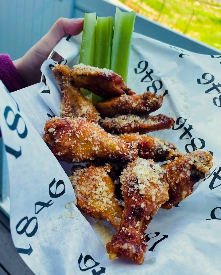 Traditional Wings (20).