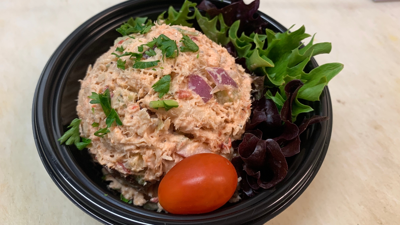 Tuna Salad Supreme Plate.