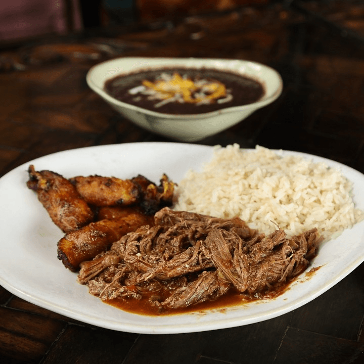 ROPA VIEJA.