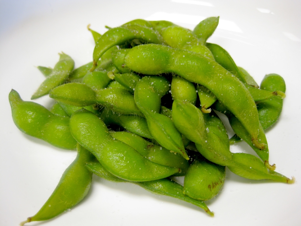 STEAMED EDAMAME.