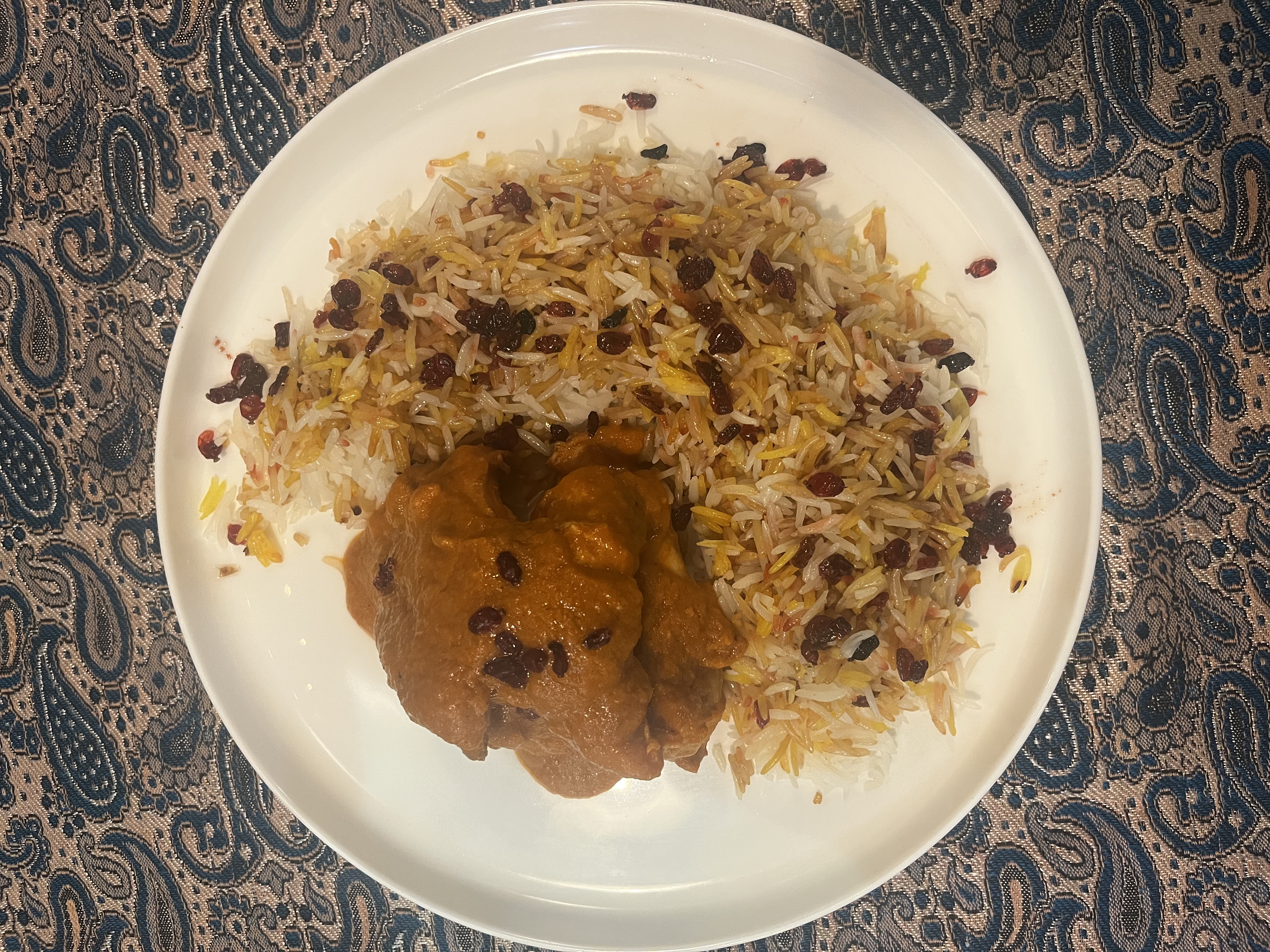 Adas Polo ba Morgh (lentil rice with Chicken).