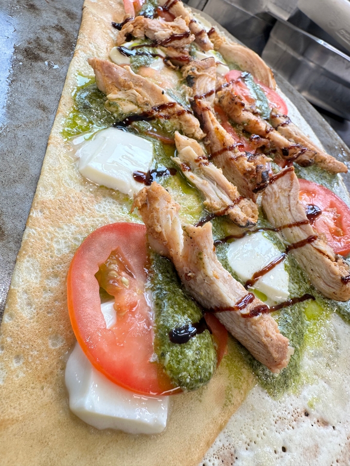 Pesto Chicken Crêpe.