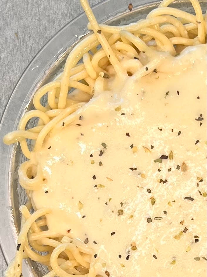 Family Spaghetti and Alfredo.
