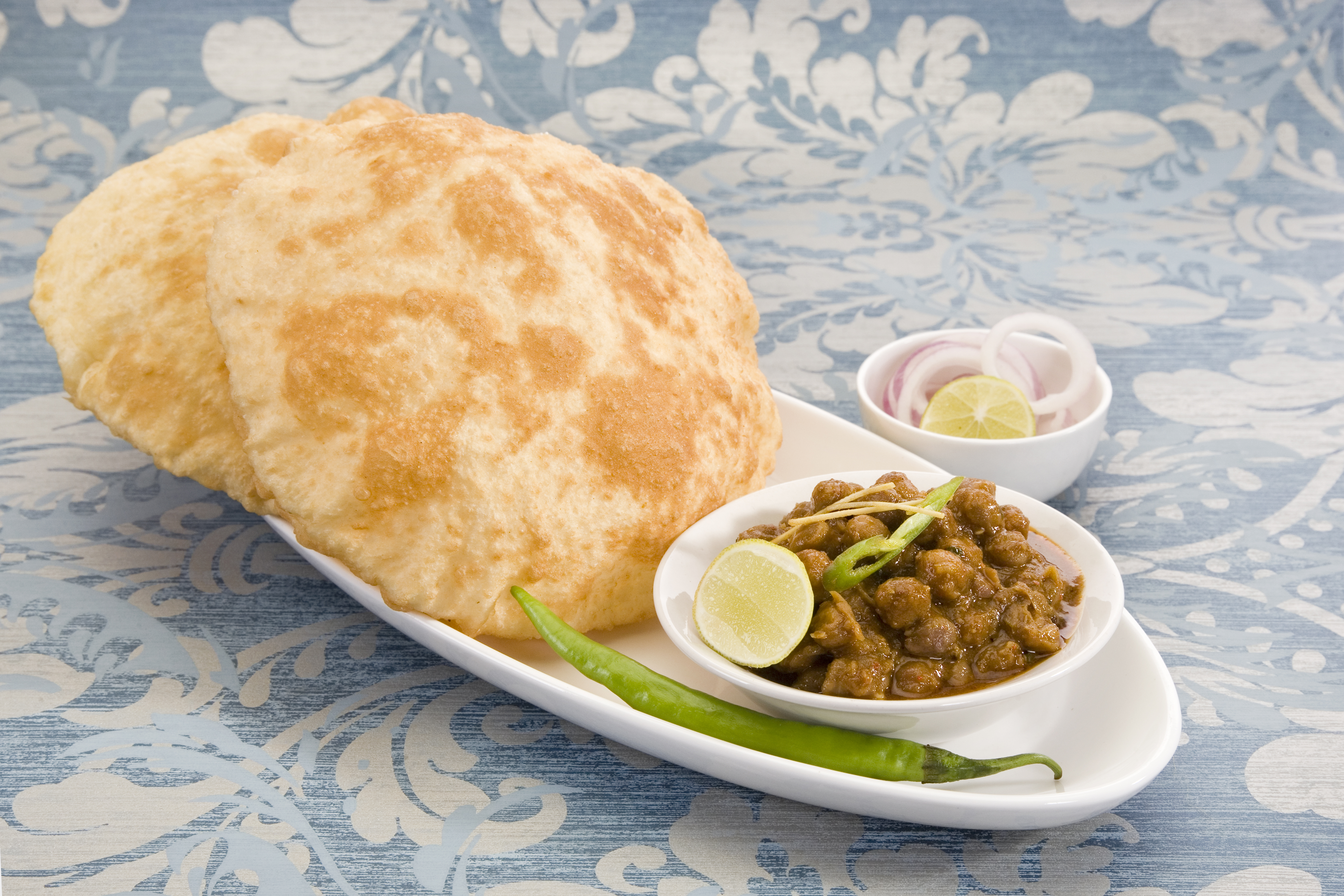 Lunch Cholley Puri -Puffy breads(2 pcs) with curried garbanzo beans.