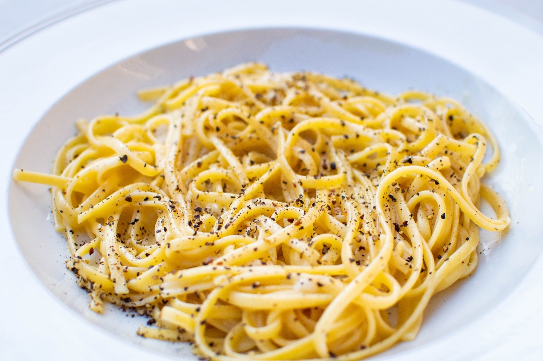 Cacio E pepe.