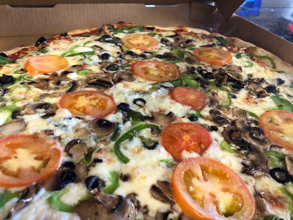 Vegetarian Pizza 14".