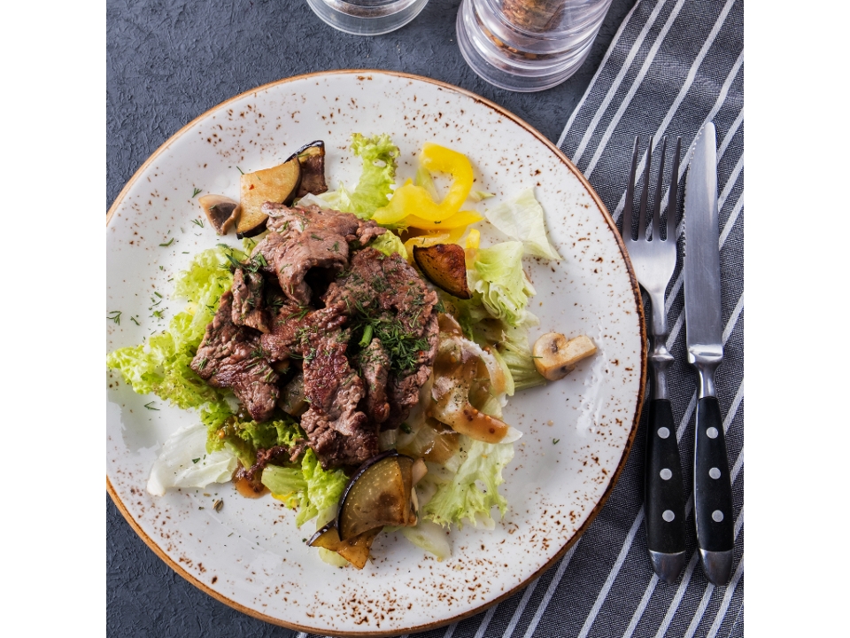 Skirt steak salad.