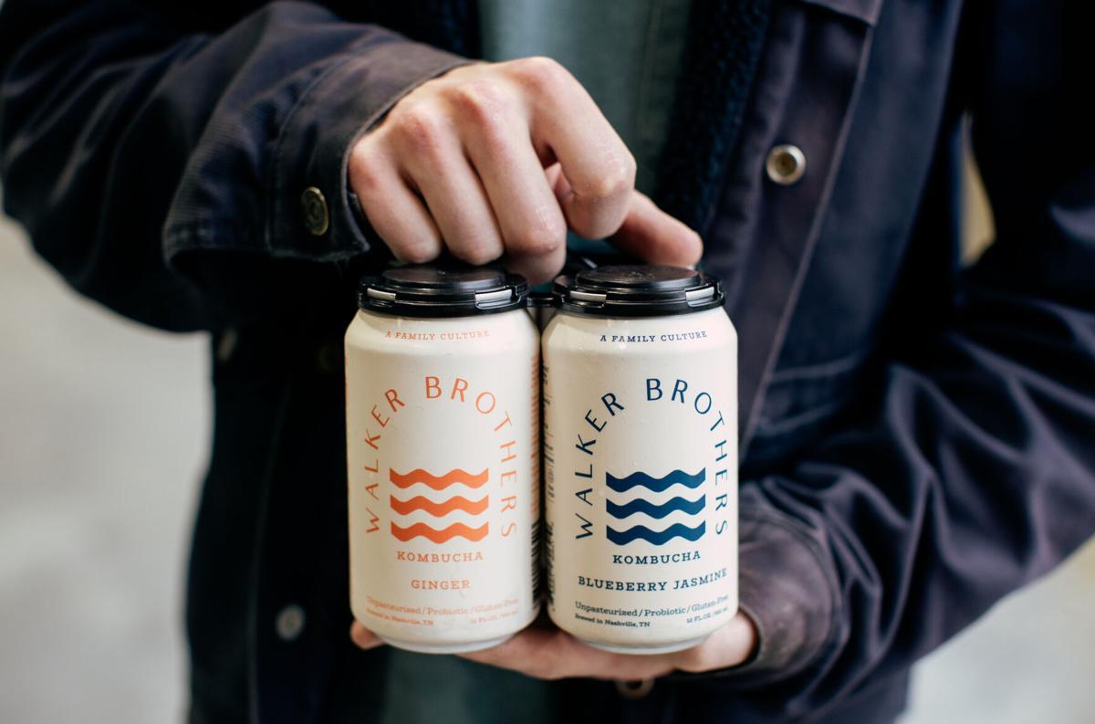 WALKER BROTHERS KOMBUCHA GINGER.