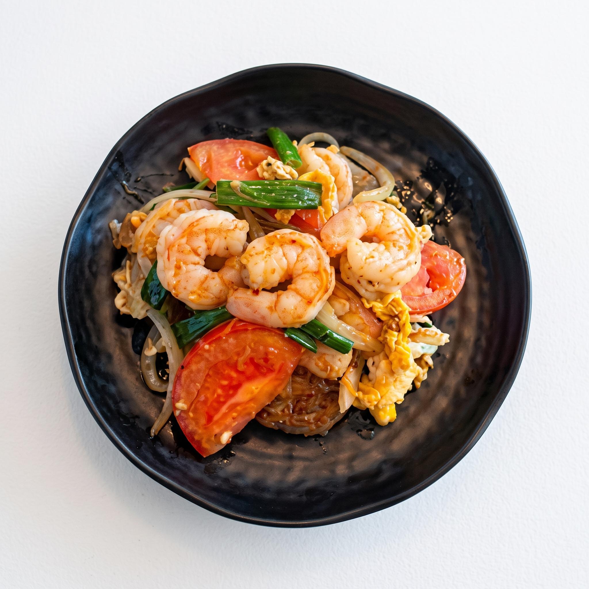 Pad woon sen (glass noodle).