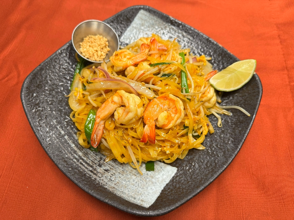 18-Stir Fried Sweet & Sour Spicy Noodle w Shrimp - Pad Thai Tom.