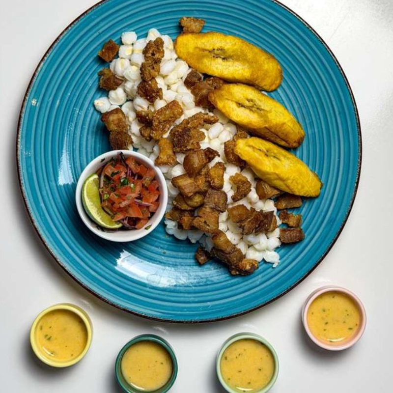 Mote Con Chicharron.