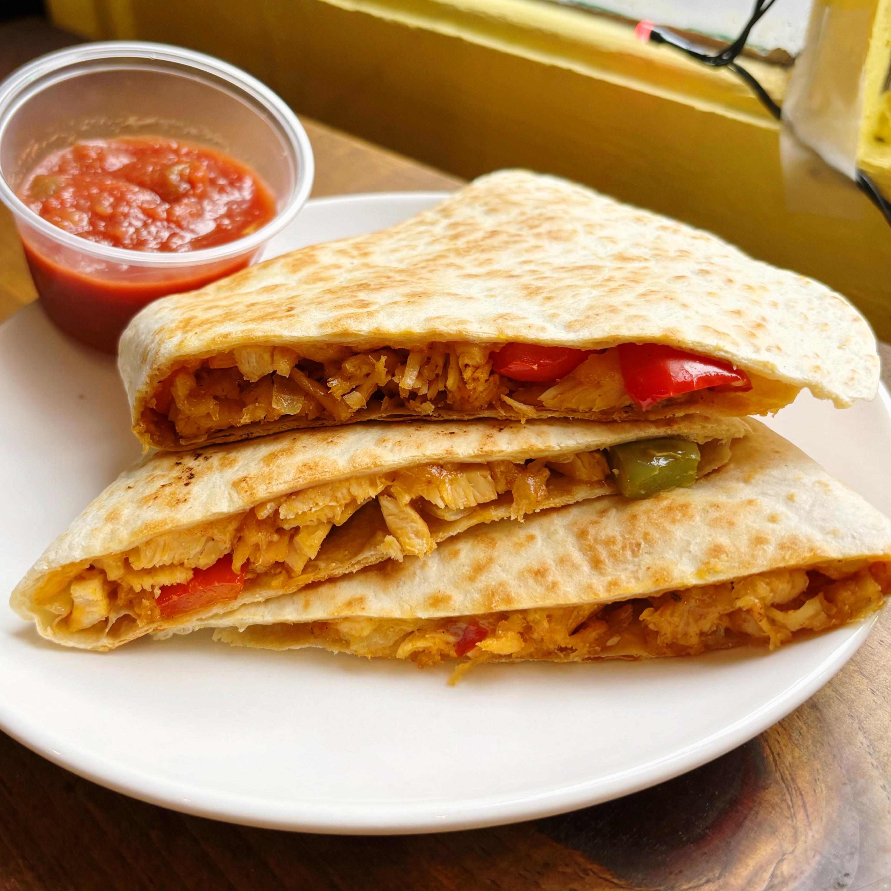 CHICKEN QUESADILLA 🌟.