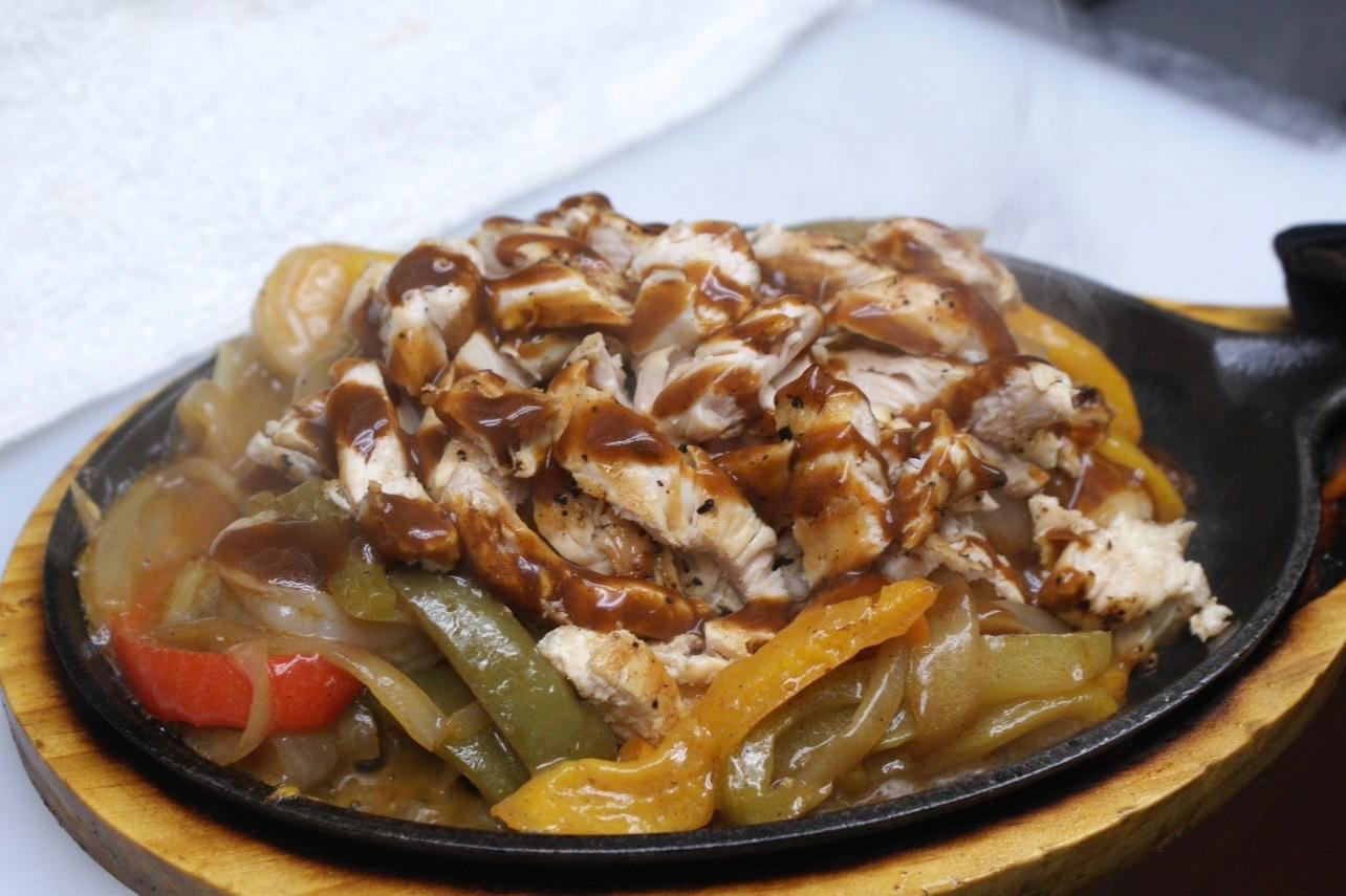 Chicken/Shrimp Fajita.