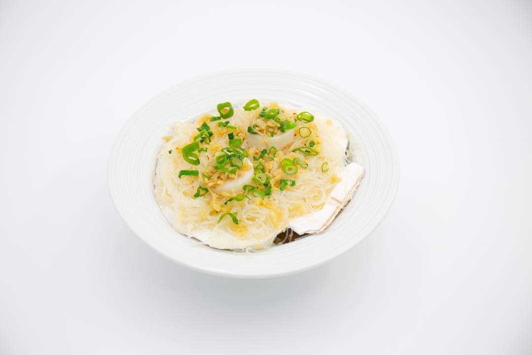 Steamed Scallop with fresh garlic.
