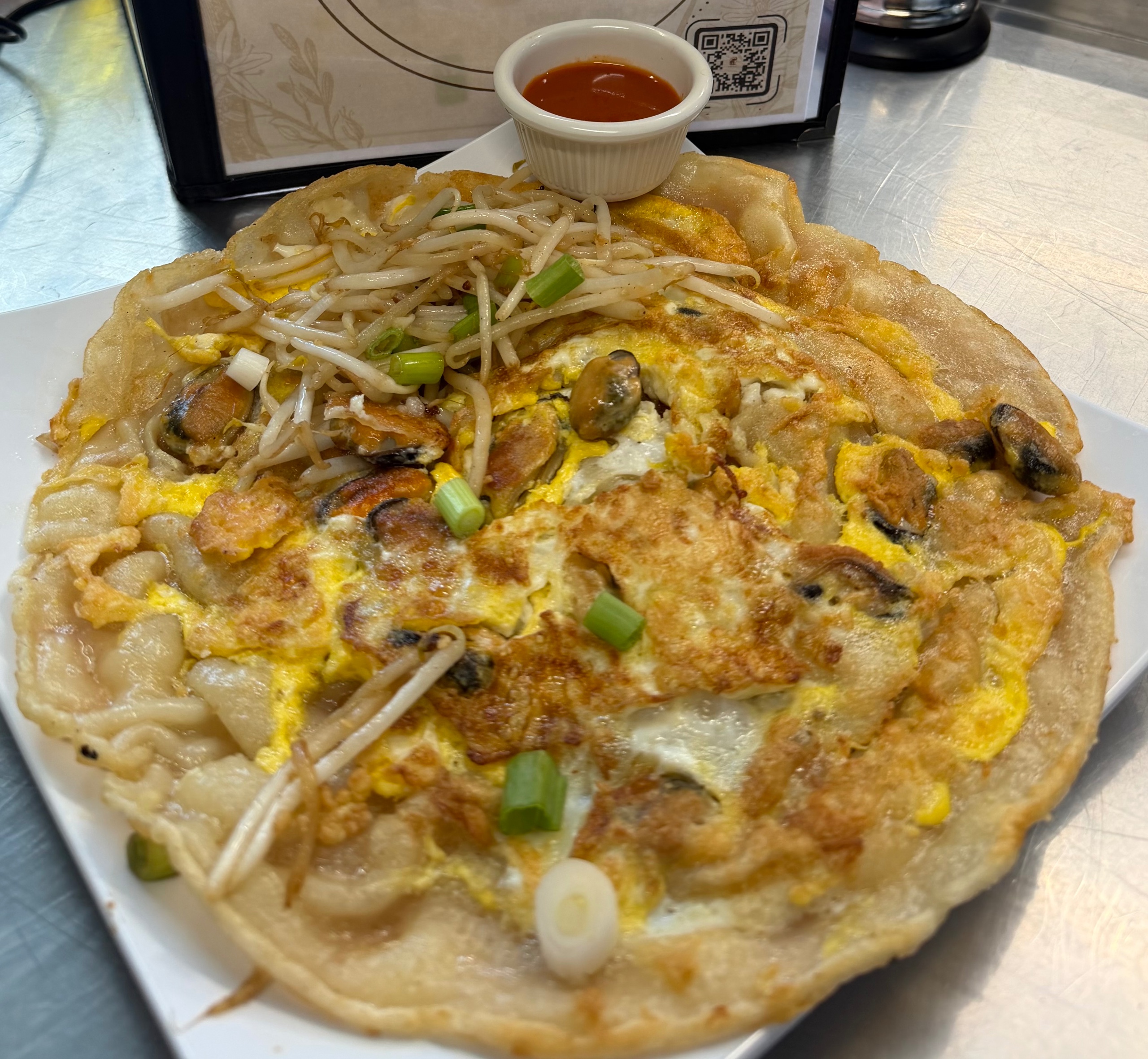 Hoi Tod (Thai Mussel Omelette).