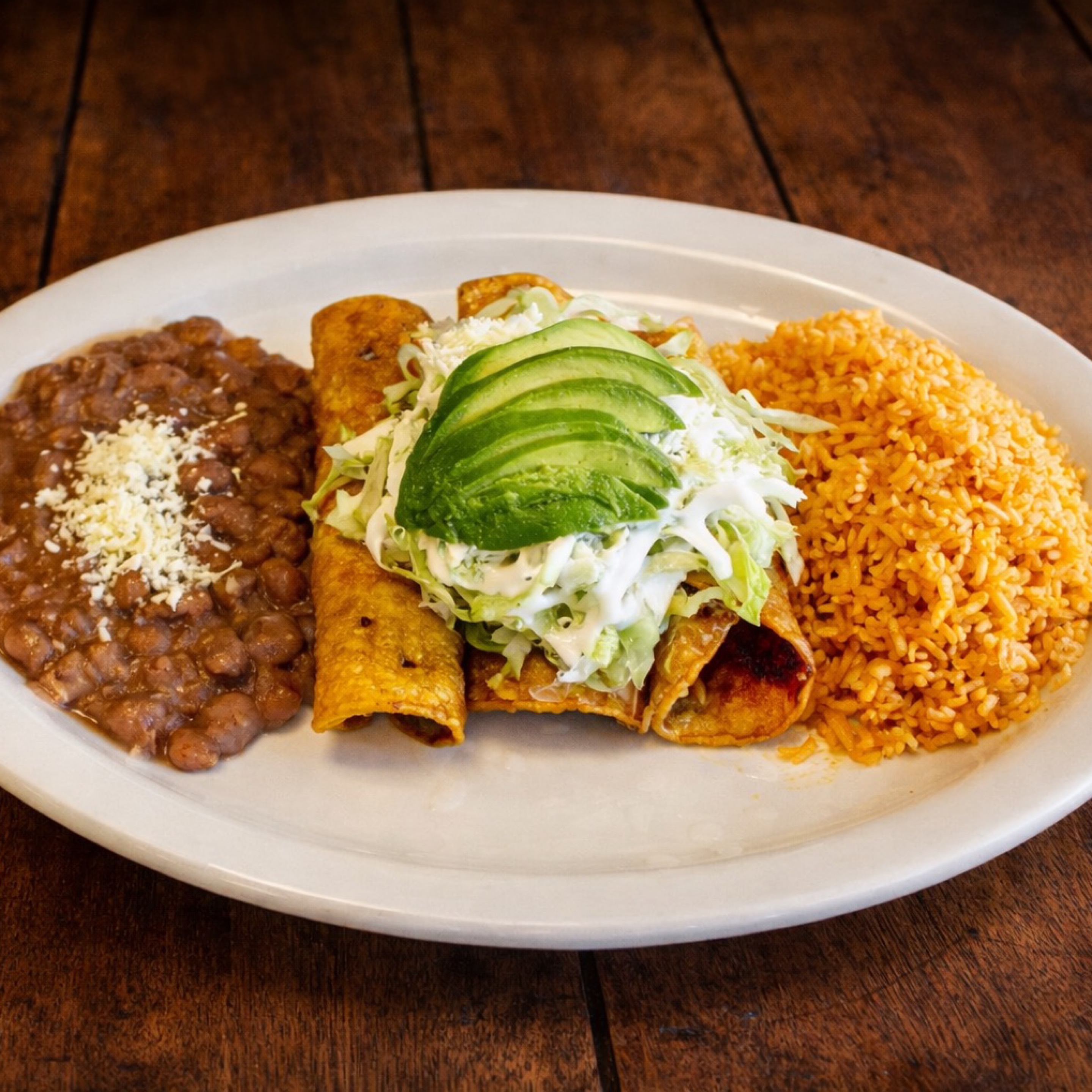 Tacos Dorados de Pollo.