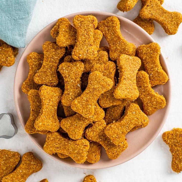 DOG BISCUIT.