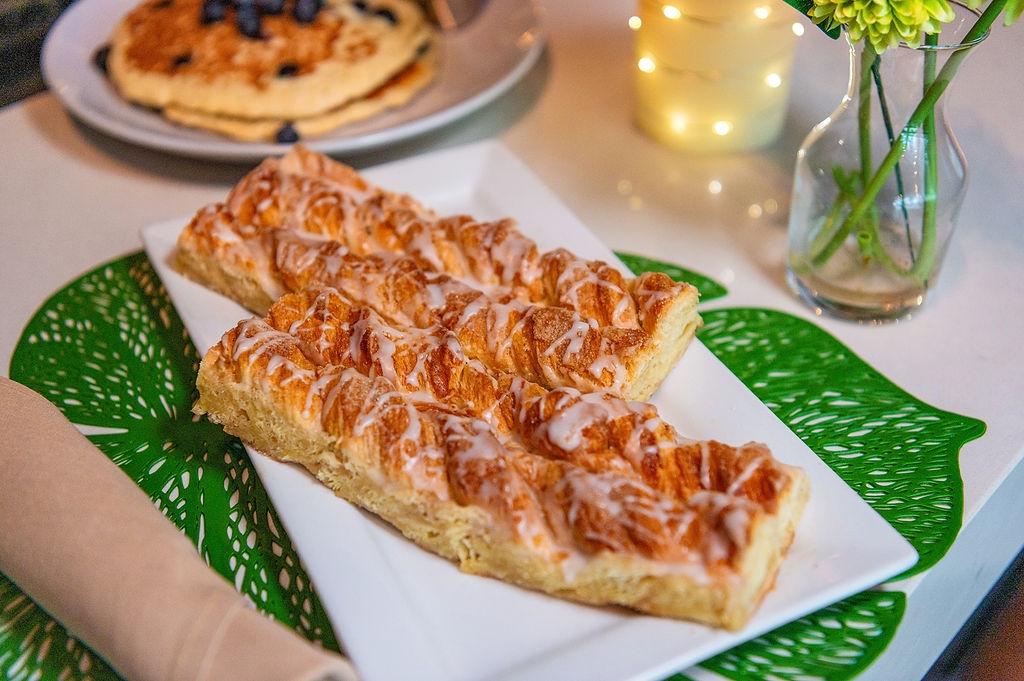 Cinnamon Sticks.