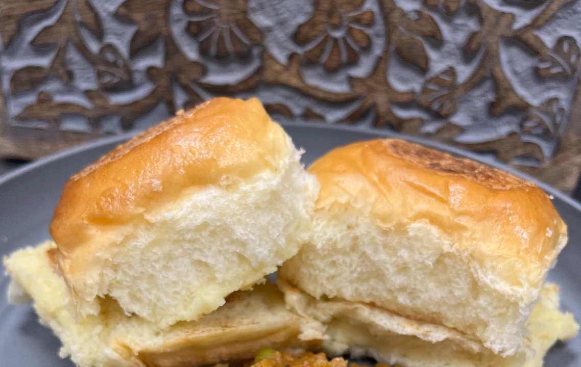 Butter Pav (2pcs).