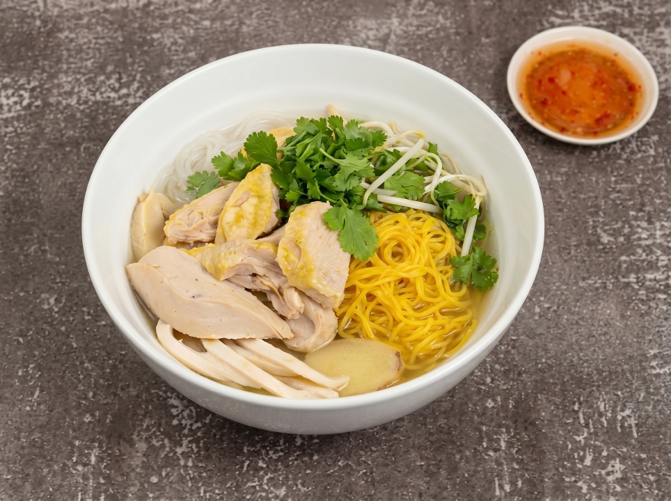 Mi Ga Dui Uc- Pho Chicken Breast Thigh Egg Noodles -Pasture-Raised.