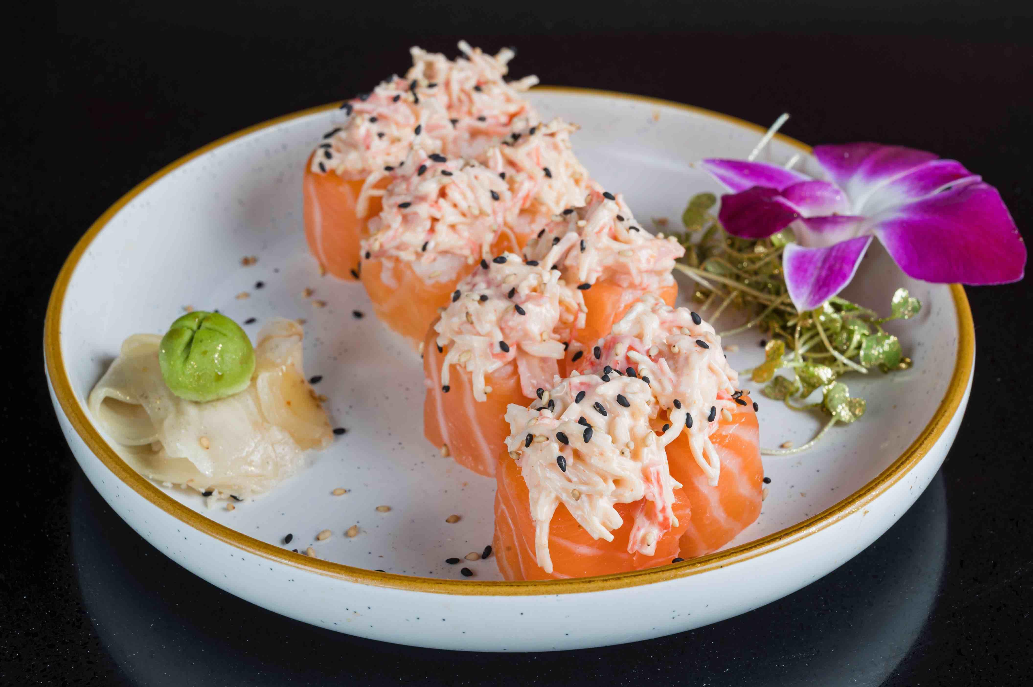 Joy Kani (8 pieces).