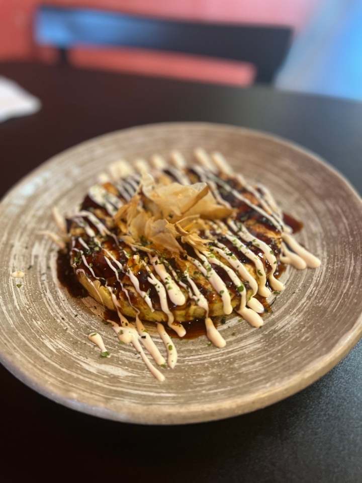 Okonomiyaki (seafood).