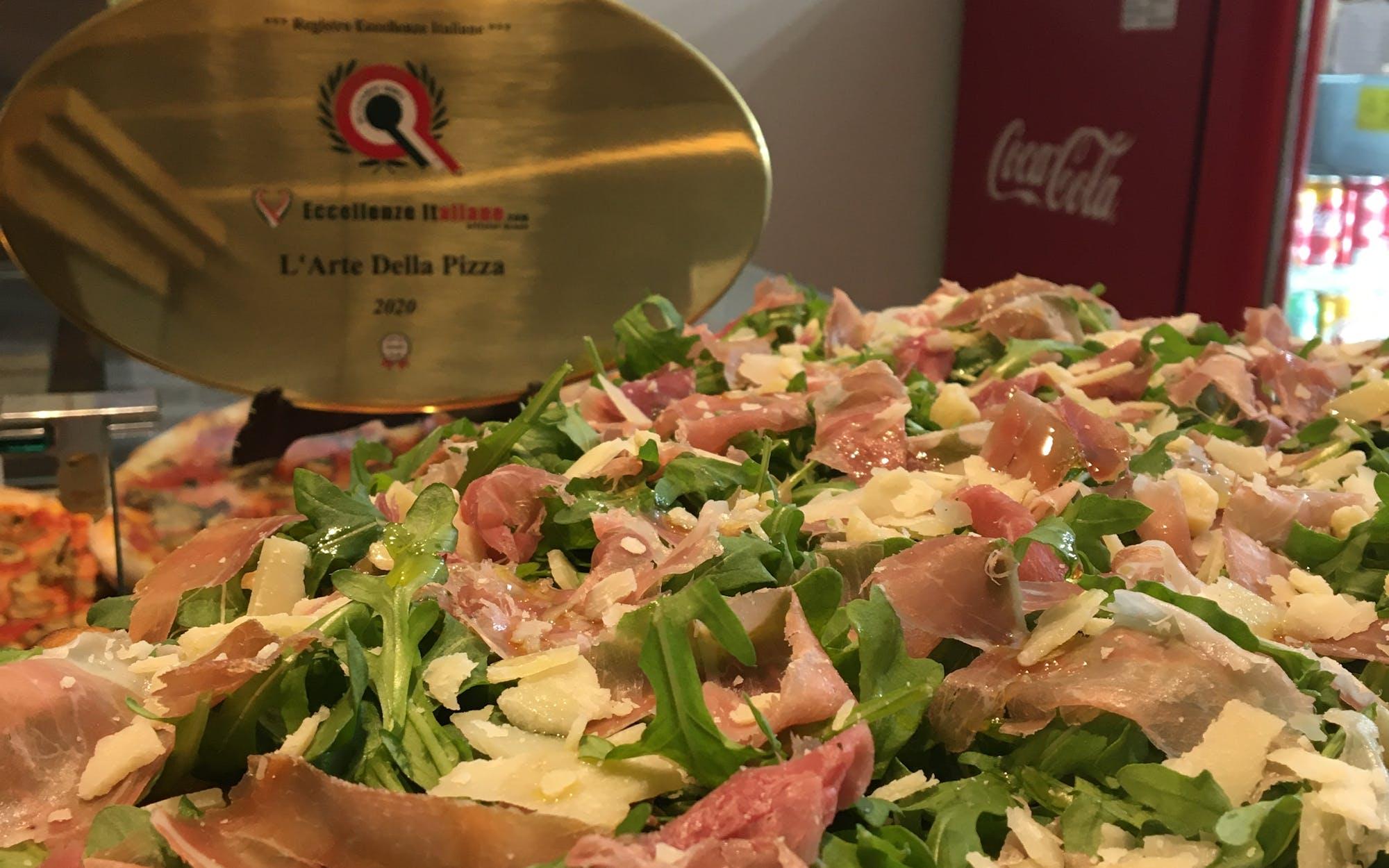 Arugula e Prosciutto Pizza Rotonda 16”.