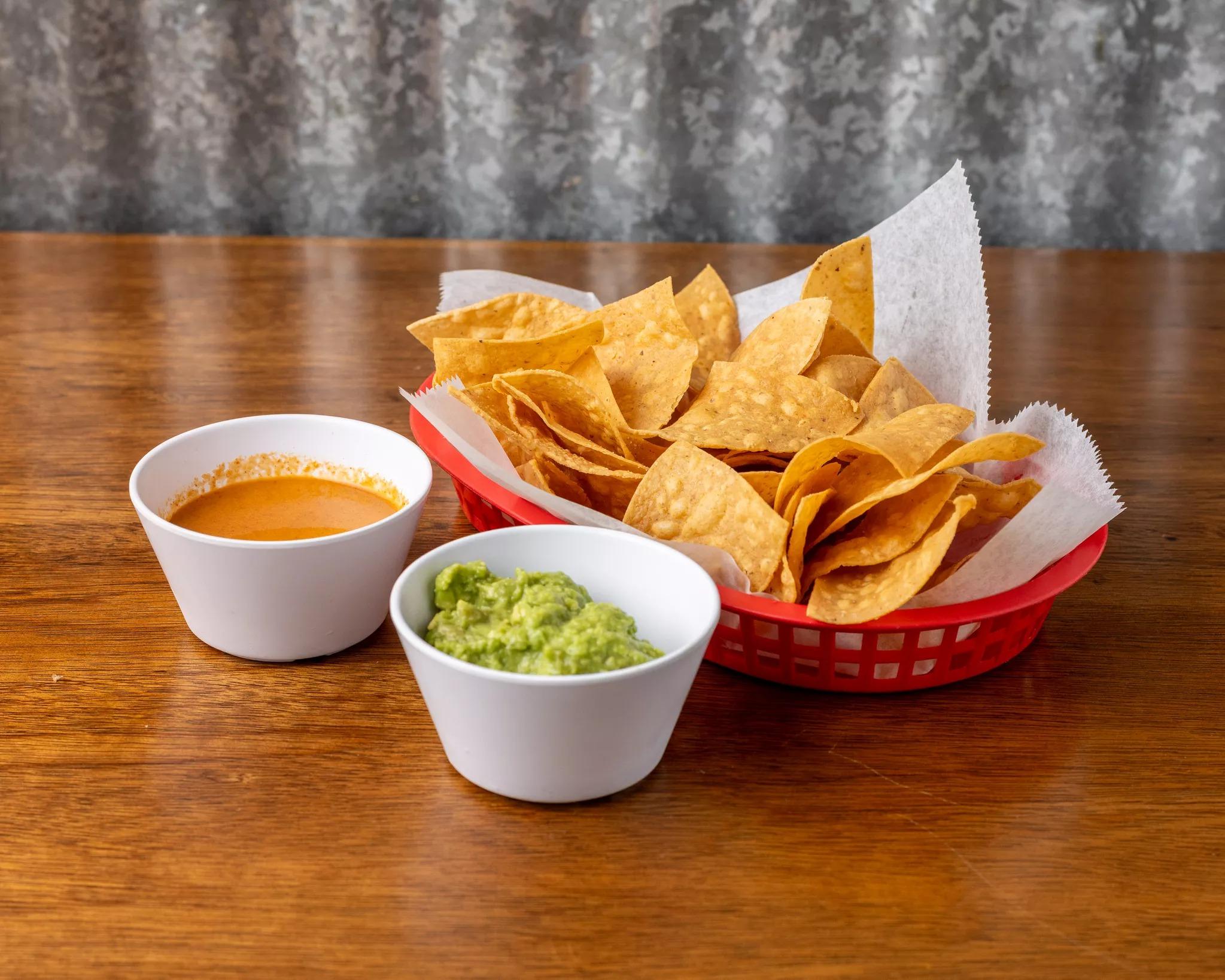 Chips & Salsa.