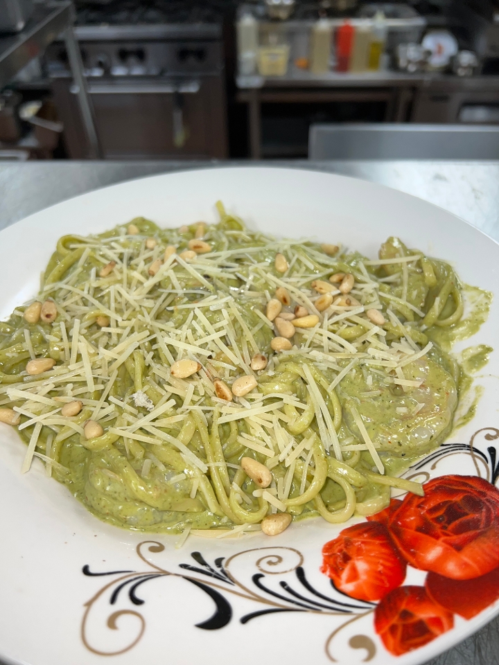 Linguine Pesto.