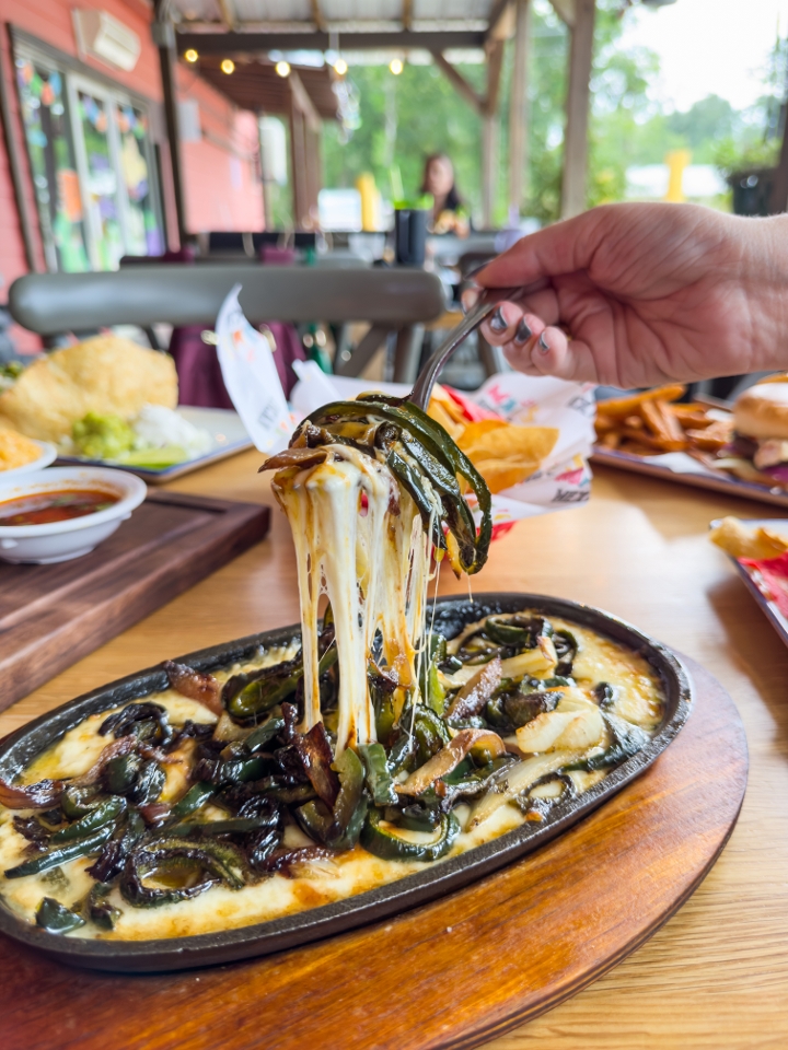 Queso Fundido.