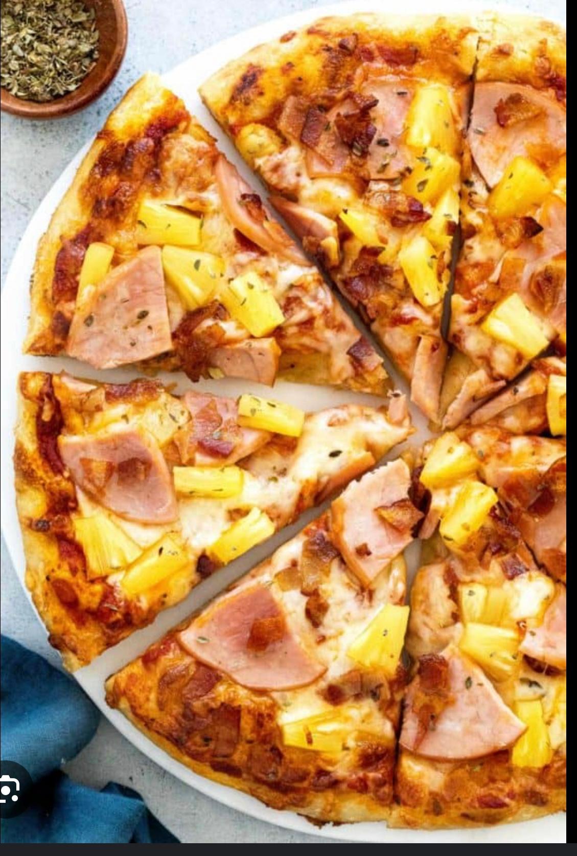 16" Hawaiian Pizza.