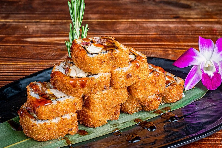 CRISPY ROLL.