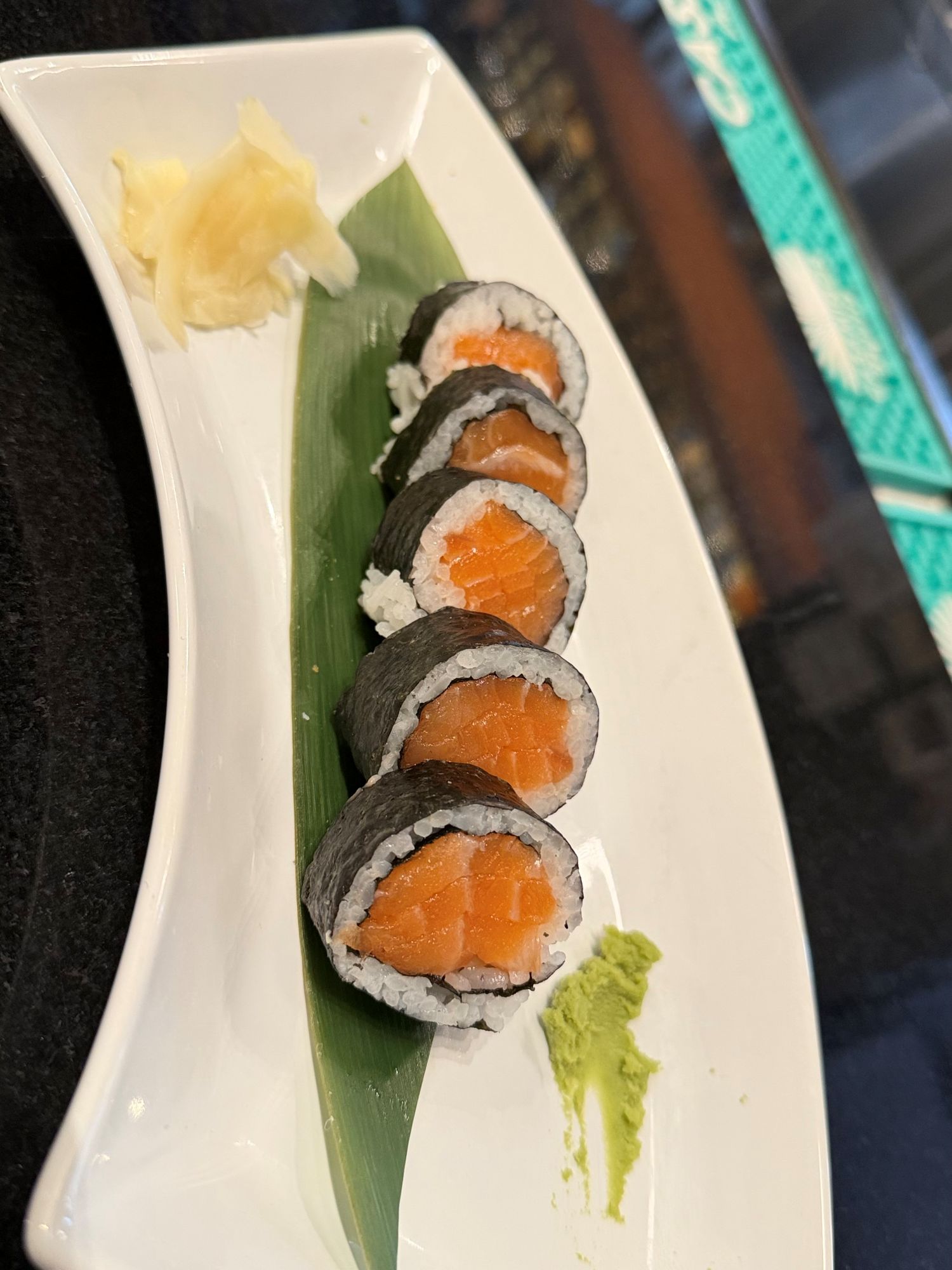 Tuna or Salmon Roll (5).