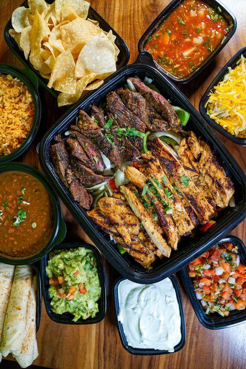 Steak and Chicken Fajita for 4 People.