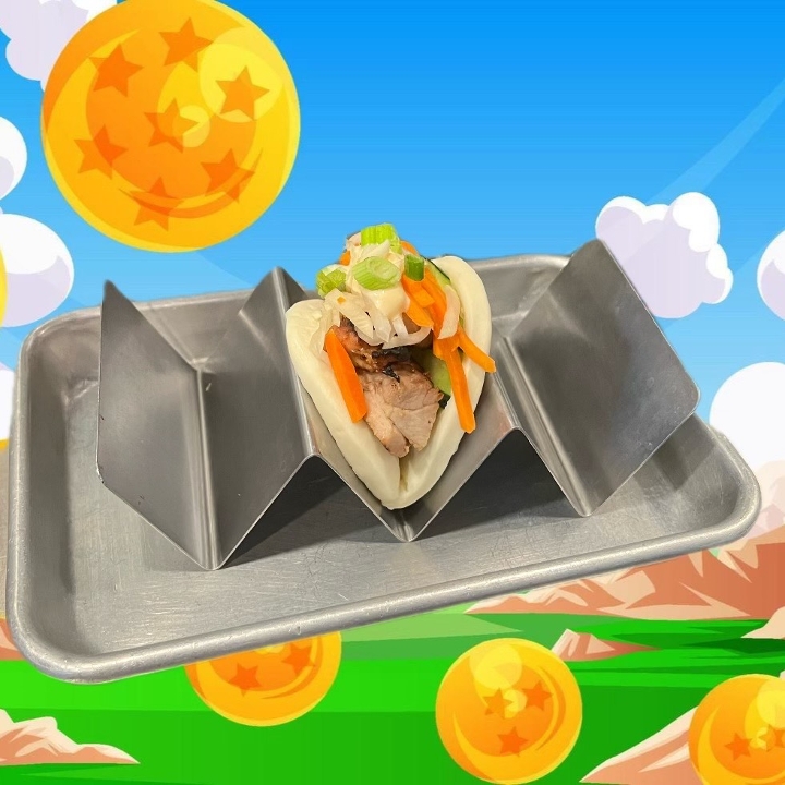 Grilled chicken bao bun.