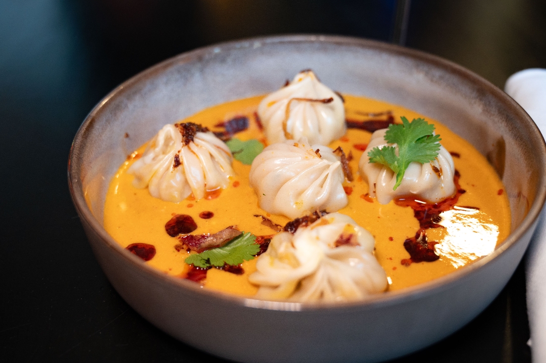 MOMO JHOL.
