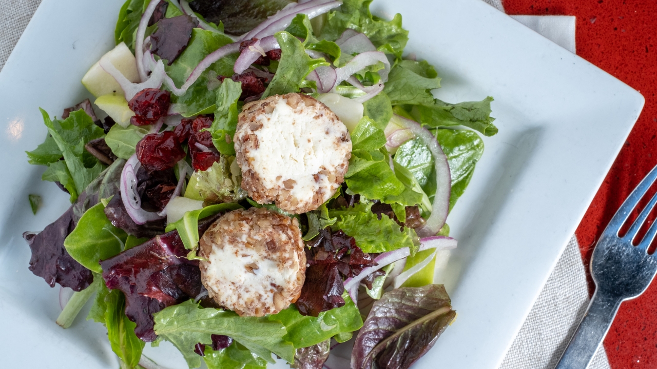 Apple Craisins Goat Cheese Salad (160 oz Bowl).