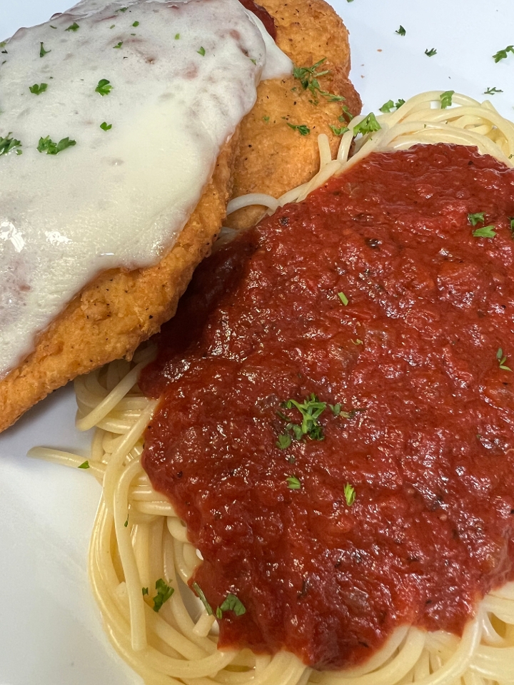 CHICKEN PARMESAN Dinner.