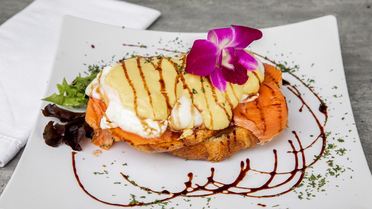 #57B Salmon Benedict.