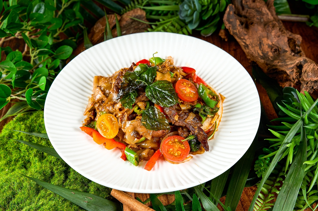 Drunken Noodle (V) S 6 Serving.