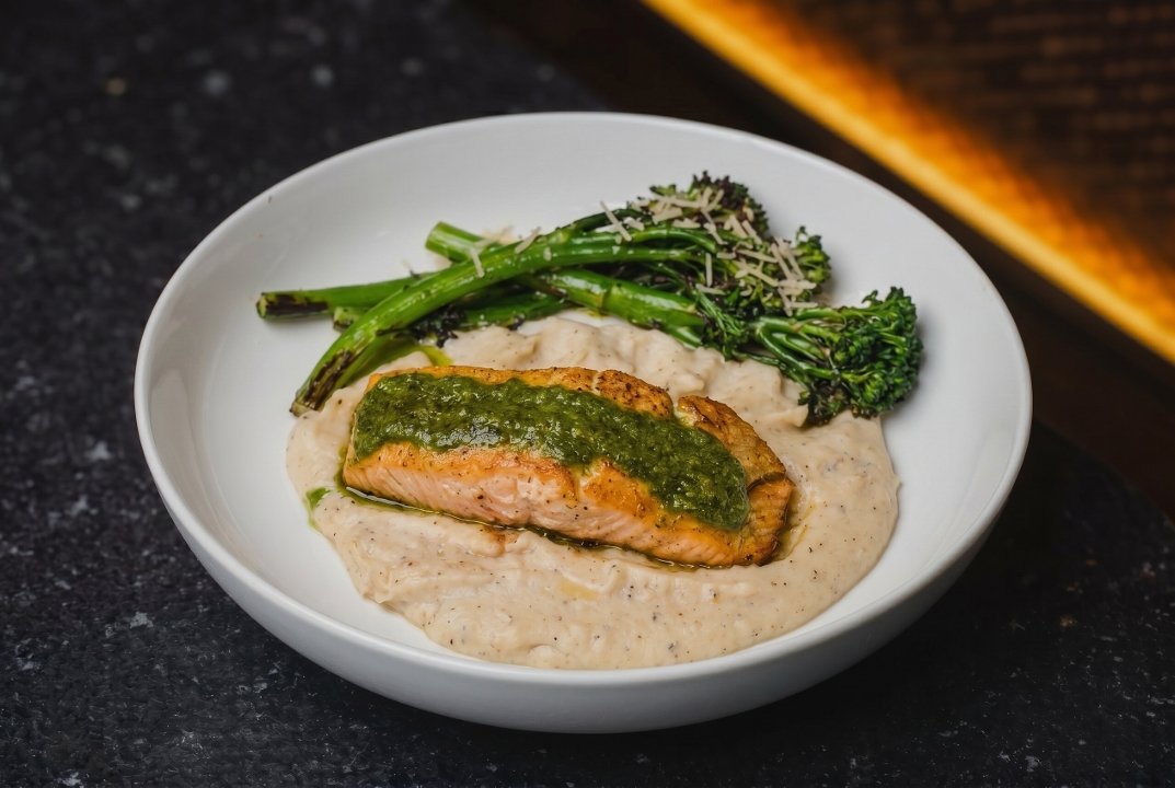 Salmon al Pesto.