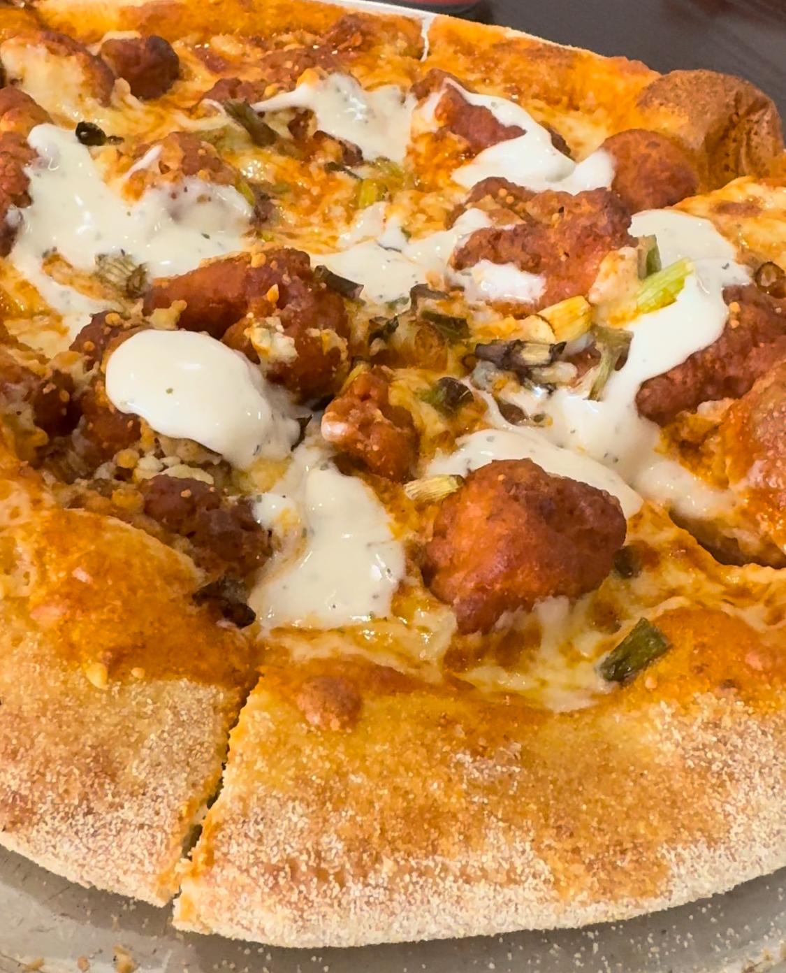 BUFFALO CHICKEN PIZZA.